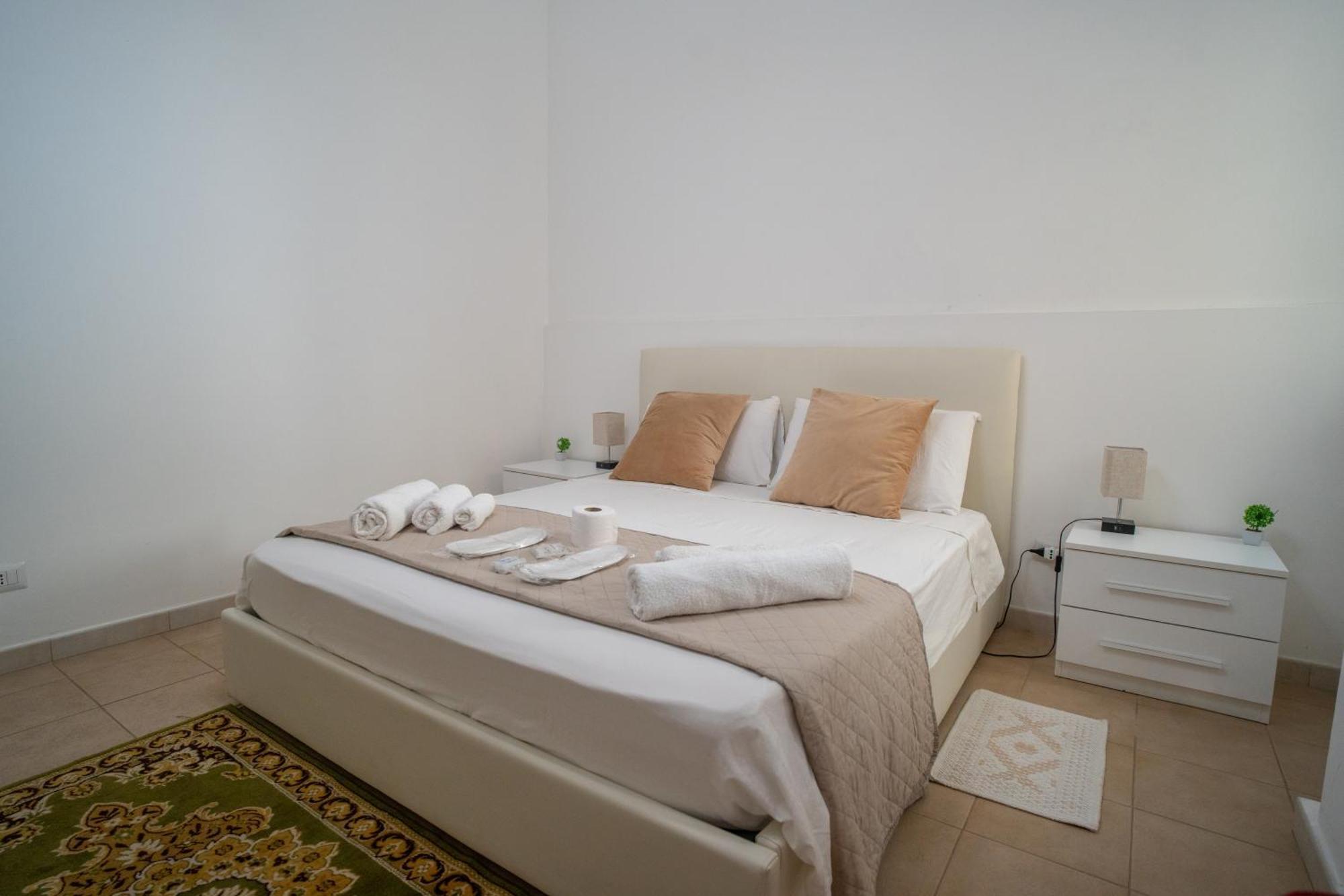 Bed and Breakfast Whitehouse Lecce Exterior foto