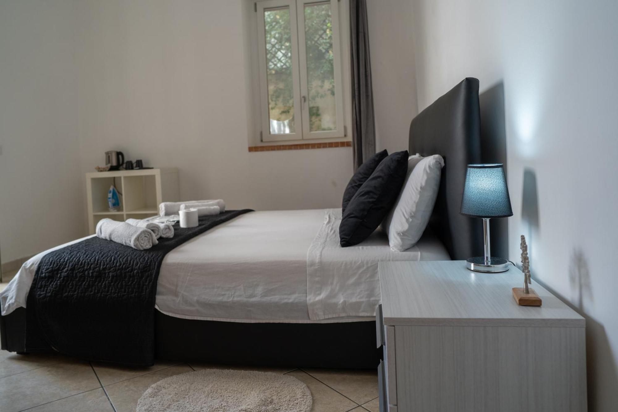 Bed and Breakfast Whitehouse Lecce Exterior foto